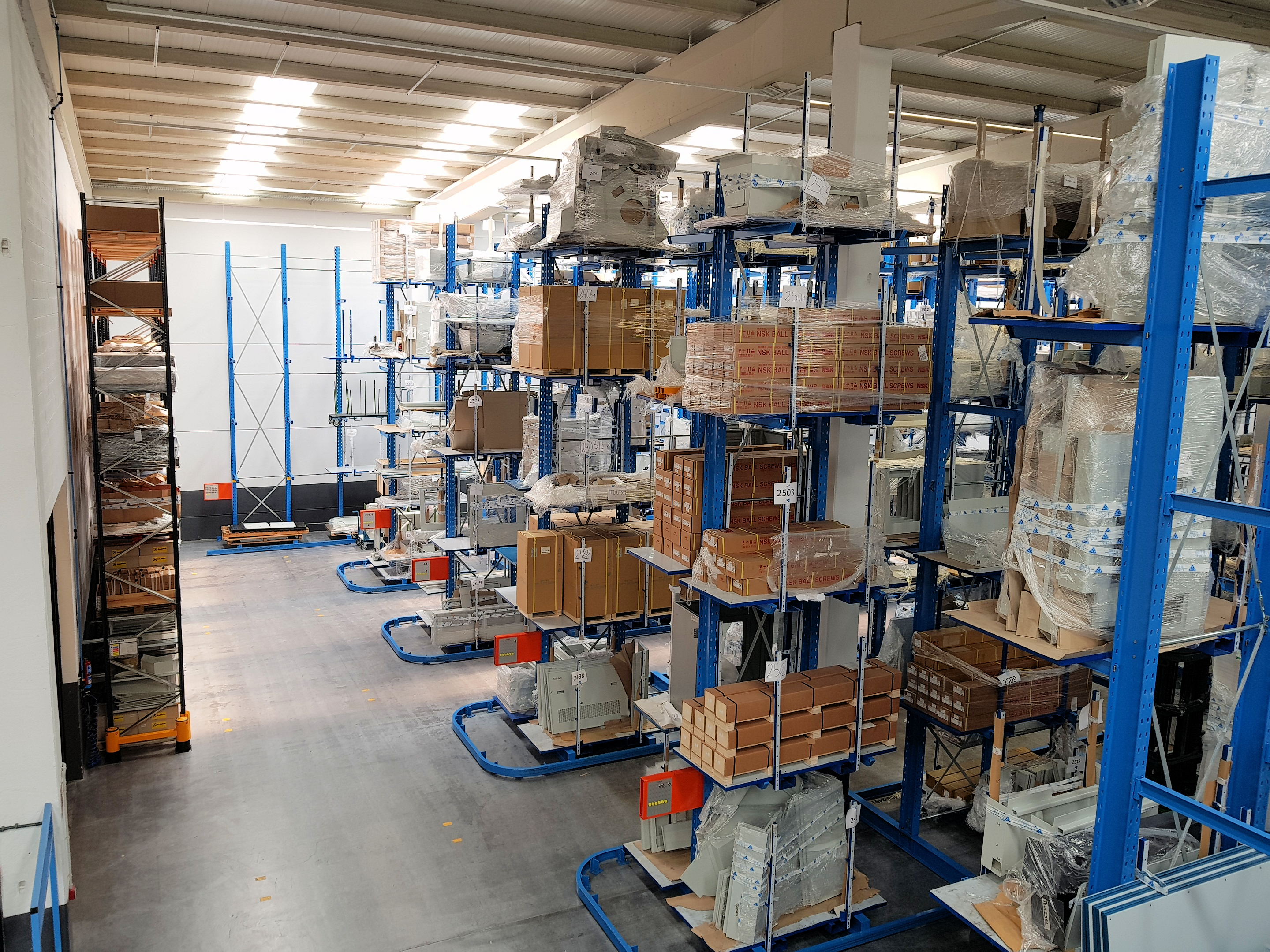 cantilever racking double-sided